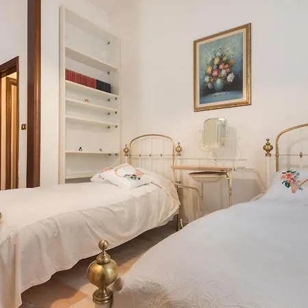 Apartment Miriam E Carlo
